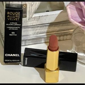 💄(NWT)💄 CHANEL Rouge Allure Velvet, 68 Emotive